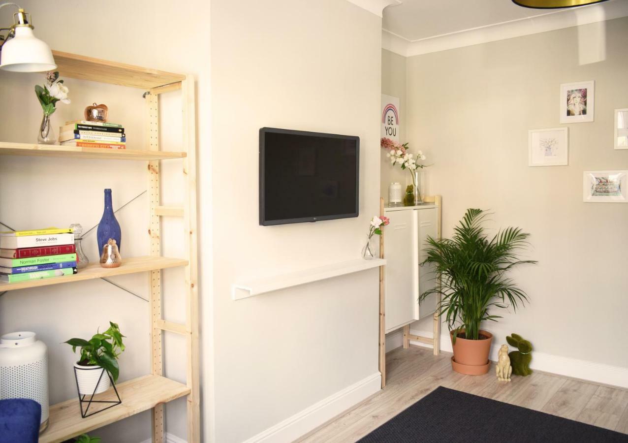 Charming Three Bed Home Near City Centre And Hospital Southampton Exteriör bild